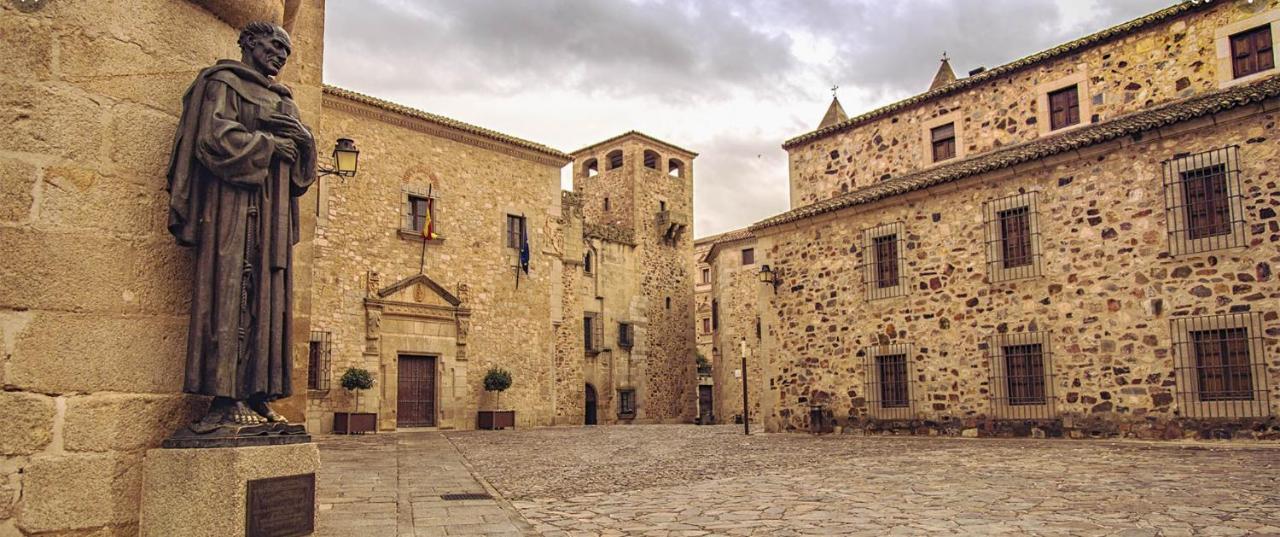 Alojamiento El Miajon De Los Castuos Valdesalor Bagian luar foto