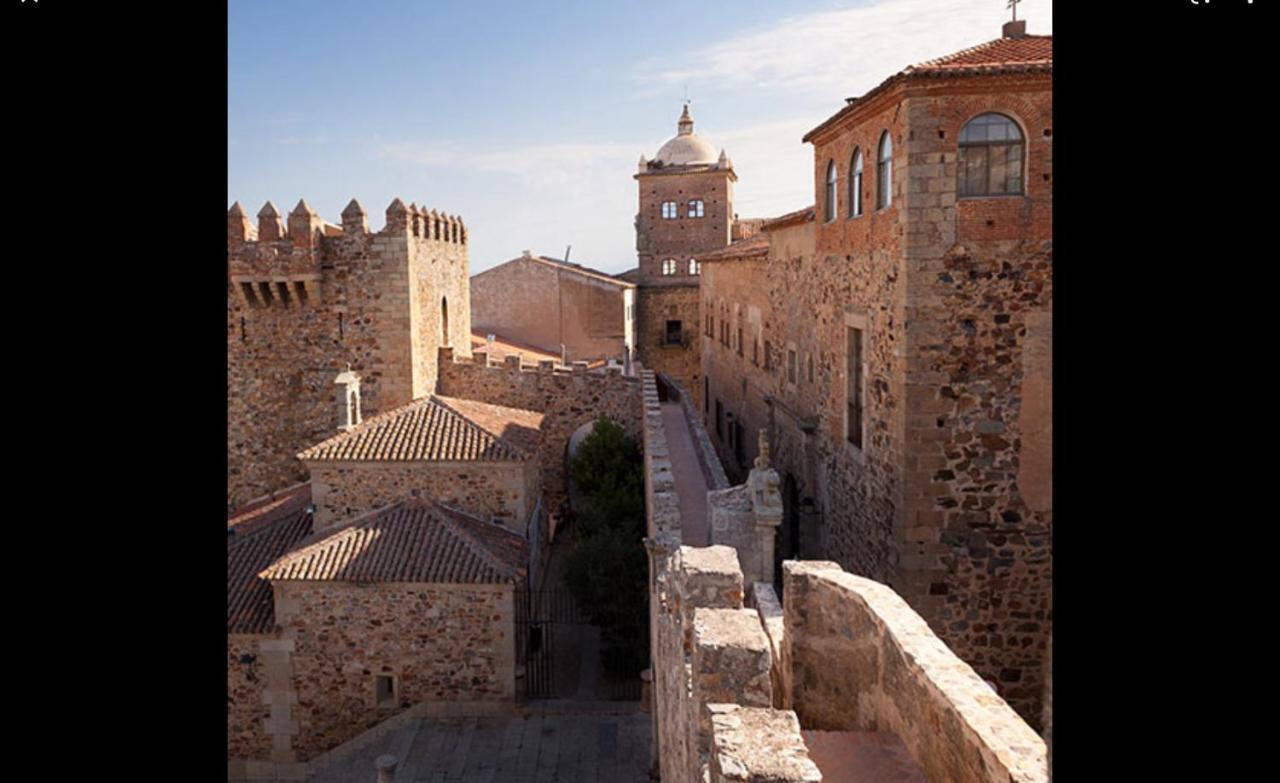 Alojamiento El Miajon De Los Castuos Valdesalor Bagian luar foto
